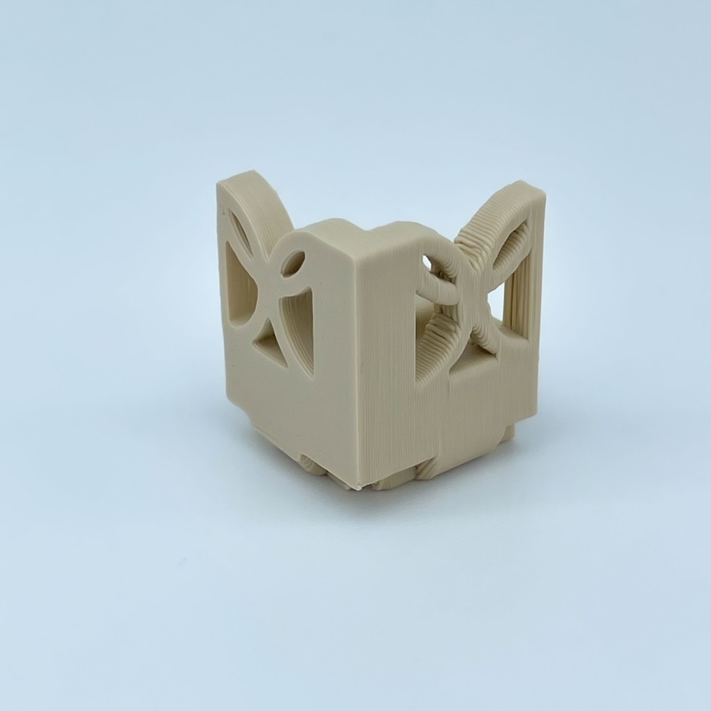 Creature with Lace 日本語 Model NG CASTILLOS ⋅ JUGUETE Plastic Blocks