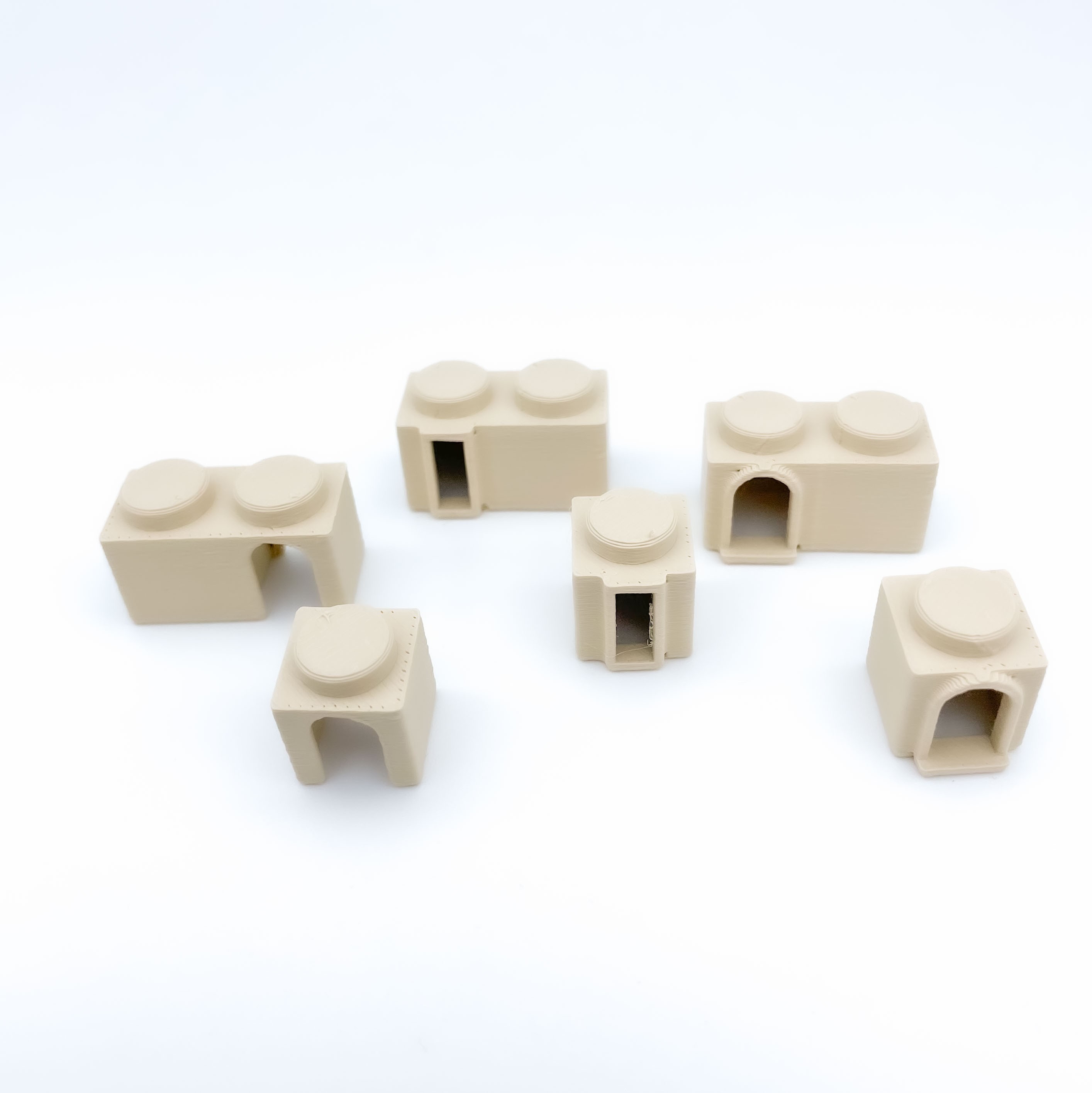 Blocs amb mini porta | Mockup NG Castells | Joguina de blocs de plàstic