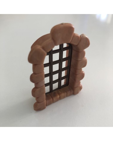 Porta marrone chiaro di linee