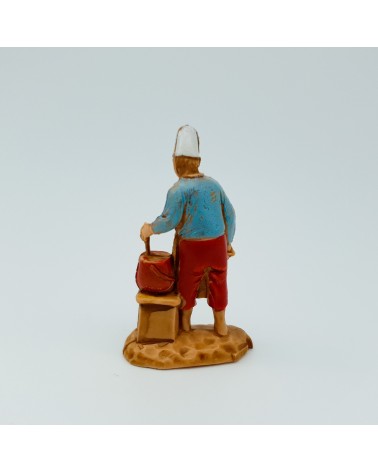 Figurine avec Olla Miniature pour diorama