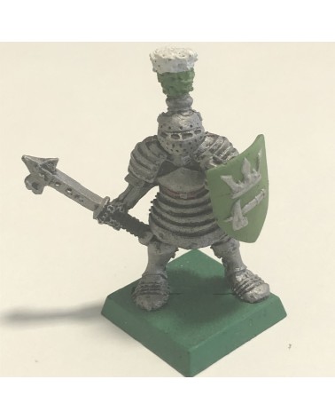 Soldat avec marteau et bouclier MR