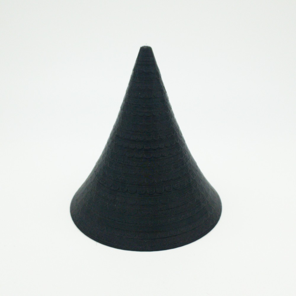 Conical roof big hive
