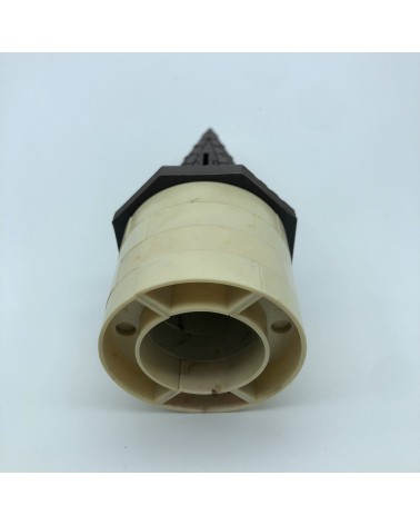 Elongated mixed octagonal roofs