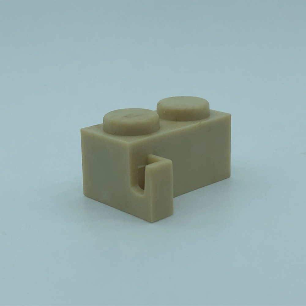 2x1 brick with left lace