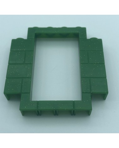 Straited wall for bright green door of PDJ